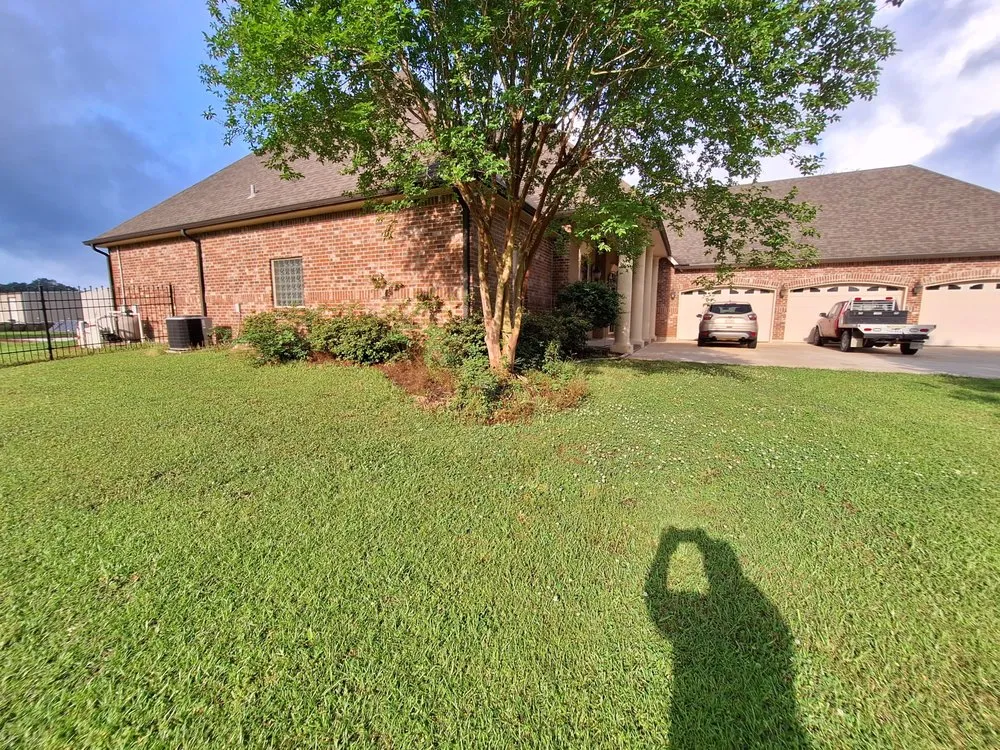 Reliable outdoor landscaping for homes across Ponchatoula, LA - Mr Manicure