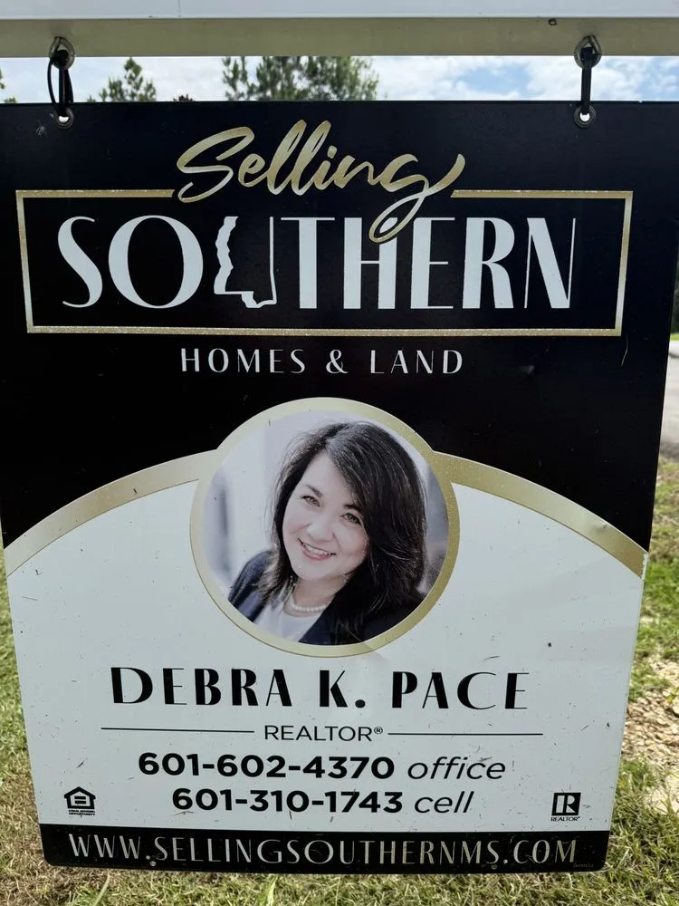 Affordable lawn mowing service in Collins, MS - Mr Mendit