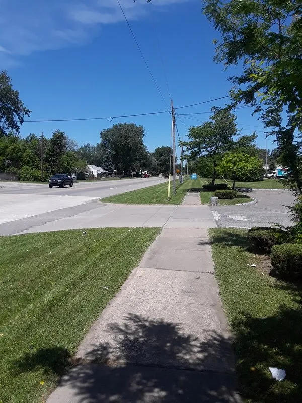 Affordable lawn mowing service in Dearborn, MI - Mr Mowers Lawn & Snow removal