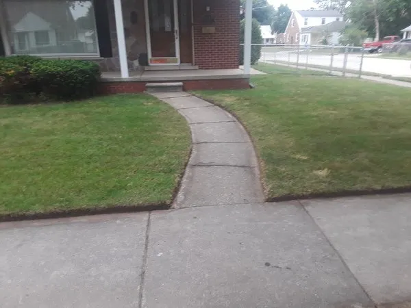 Local garden landscaping experts serving Dearborn, MI - Mr Mowers Lawn & Snow removal