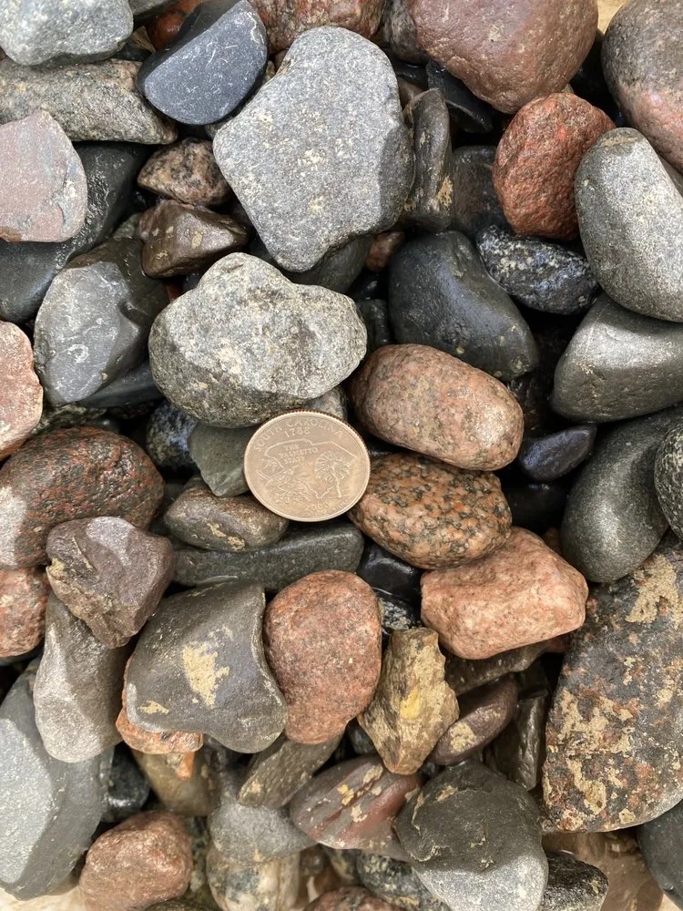 Top-rated garden landscaping in Canton, OH by Mr. Mulch