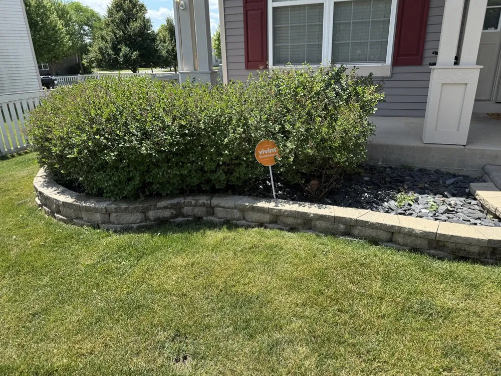 Affordable landscaping services in Antioch, IL by Mr Multi Fix