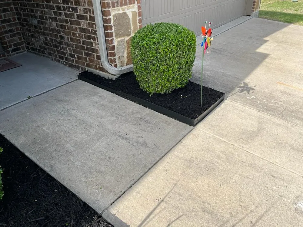 Custom outdoor landscaping experts serving Waxahachie, TX - Mr Ortiz Lawns