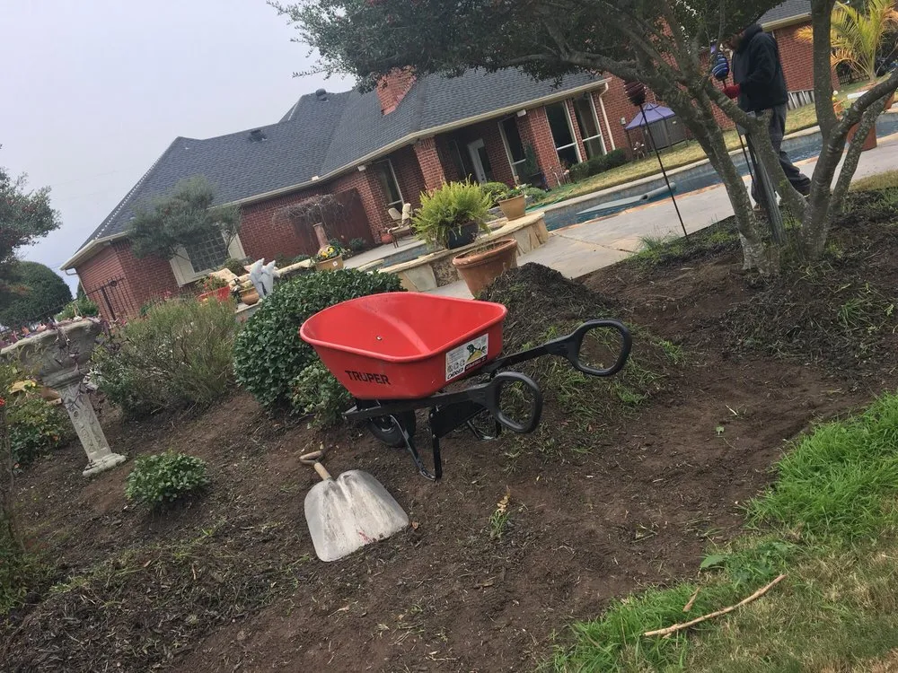 Professional lawn mowing service in Waxahachie, TX by Mr Ortiz Lawns