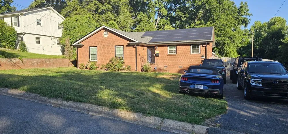 Affordable lawn care service experts serving Charlotte, NC - Mr. Outdoor Living