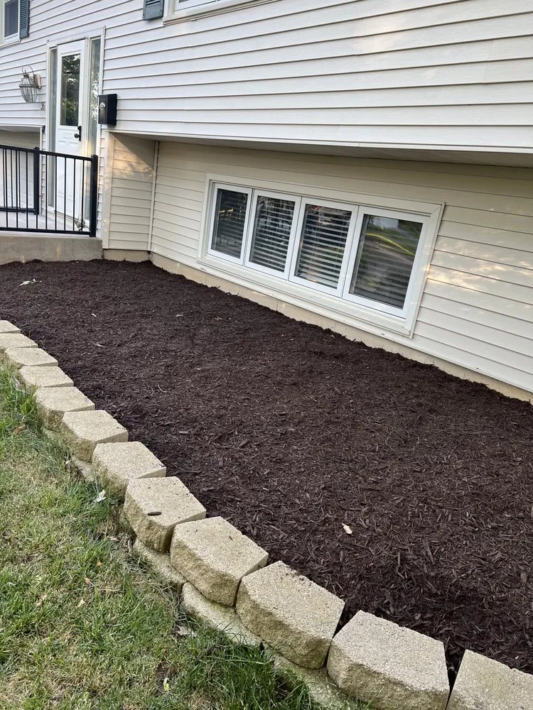 Trusted landscaping services in Aurora, IL - Mr Power wash and landscaping