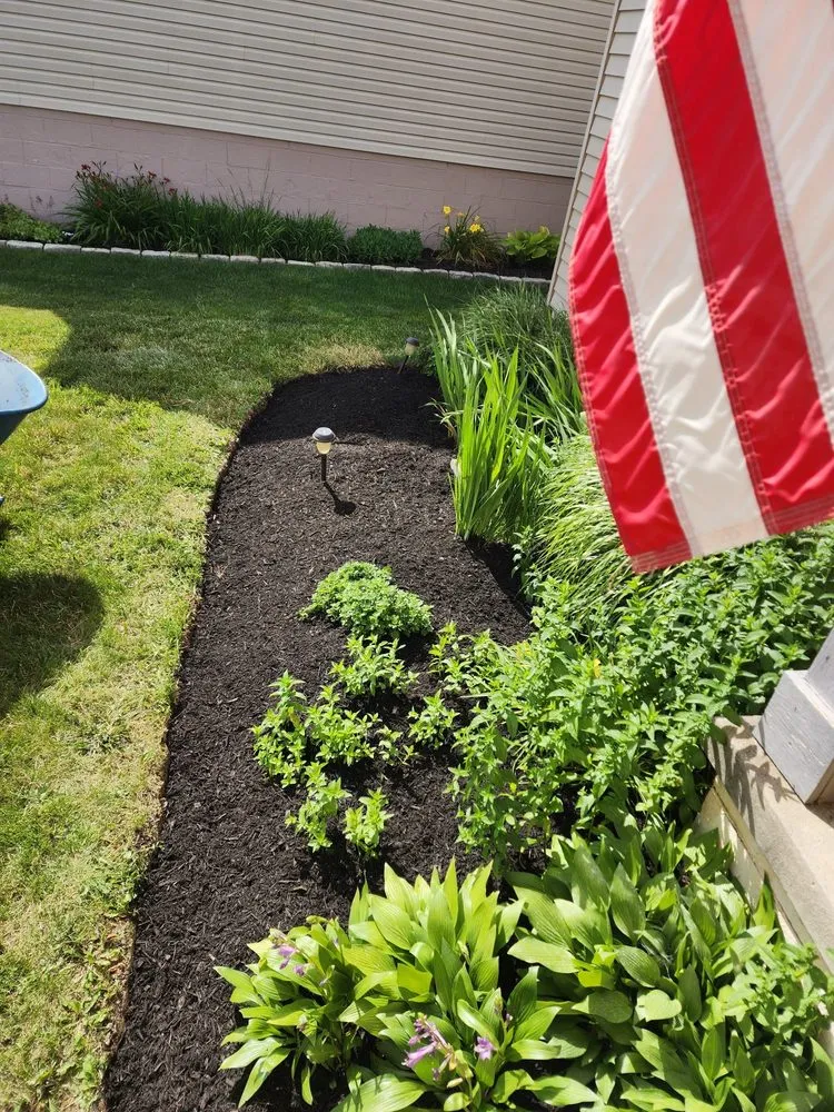 Custom garden landscaping in Columbus, OH - Mr Rodriguez Lawn Care Services