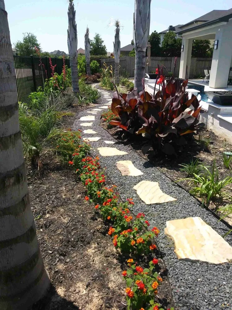 Local outdoor landscaping experts serving Houston, TX - Mr. Rodriguez Lawn Services