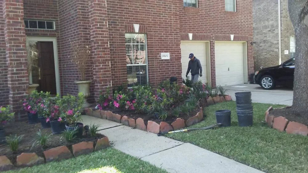 Local landscaping services in Houston, TX - Mr. Rodriguez Lawn Services