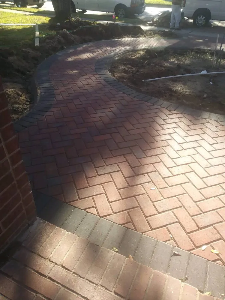 Top-rated residential landscaping in Houston, TX by Mr. Rodriguez Lawn Services