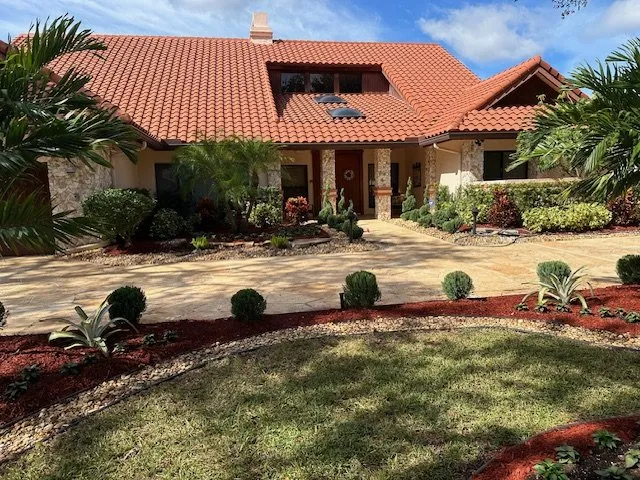 Professional landscaping services with custom design across Coral Springs, FL - Mr Rogers Landscape Service