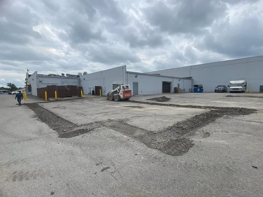 Trusted landscaping services experts serving Indianapolis, IN - Mr Sealcoating