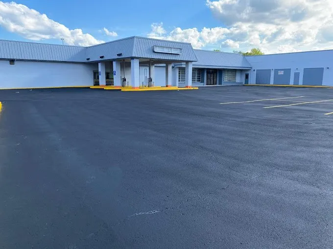 Expert garden landscaping experts serving Indianapolis, IN - Mr Sealcoating