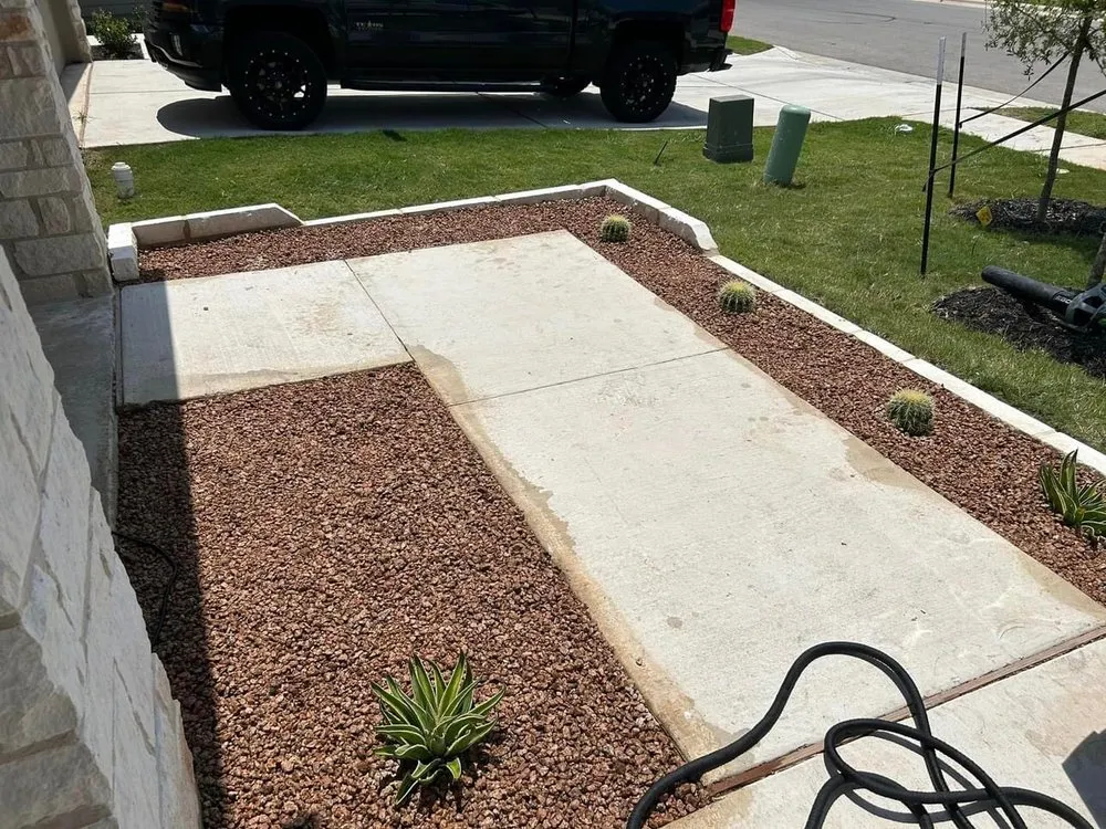 Top-rated lawn care service in Bastrop, TX by Mr Tibbs Landscaping