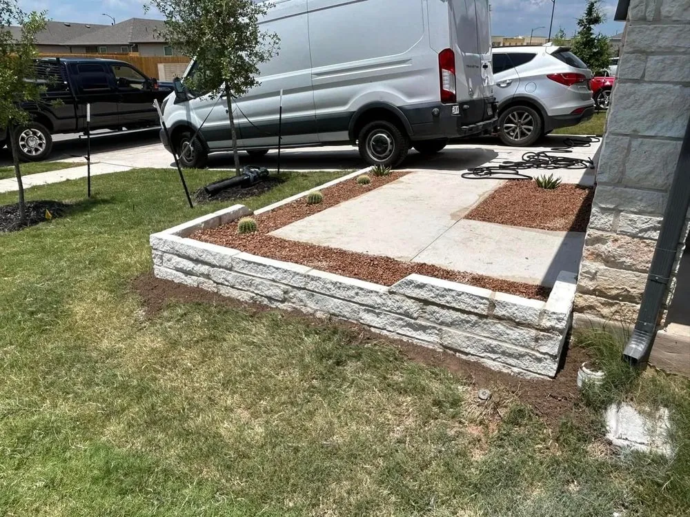 Top-rated outdoor landscaping for year-round maintenance in Bastrop, TX by Mr Tibbs Landscaping
