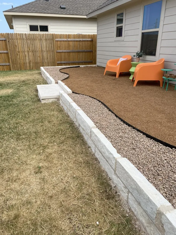 Expert landscape installation experts serving Bastrop, TX - Mr Tibbs Landscaping