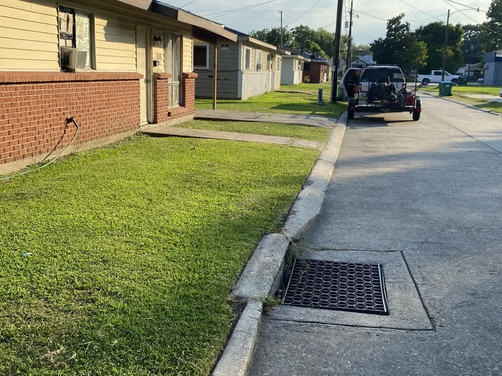 Professional lawn mowing service in Patterson, LA - Mr Watson's Lawn Service