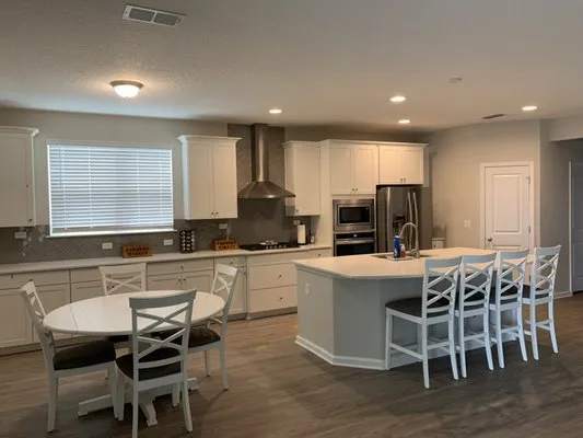 Mr Willys Cleaning Logo