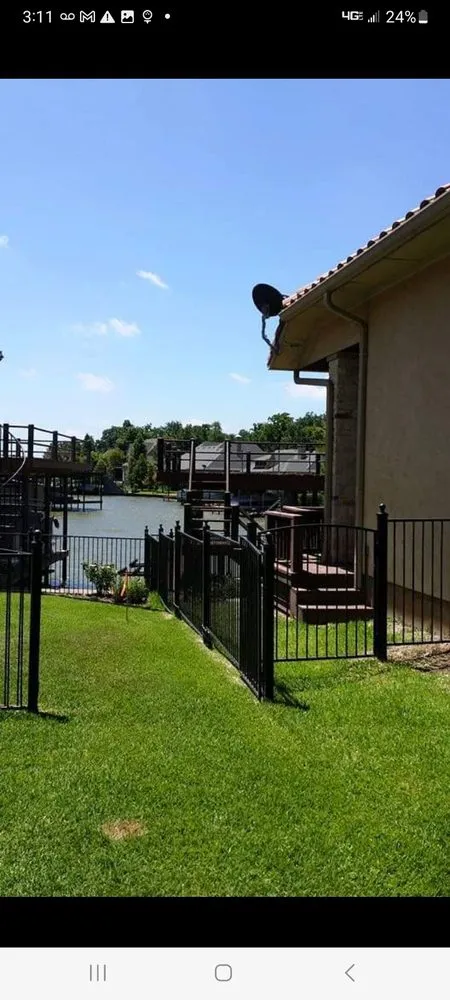 Top-rated lawn mowing service for residential properties in Saint Francisville, LA by Mr Wonderful Home Maintenance