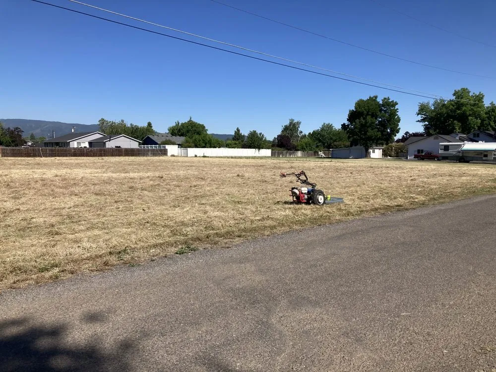 Local garden landscaping experts serving Medford, OR - Mr Wrights Brush Clearing