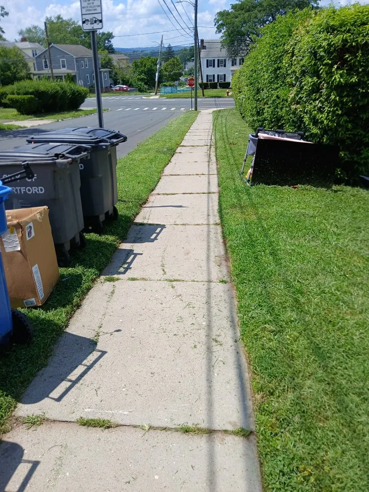 Top-rated landscape installation in Windsor, CT - Mr.Cheap & Neat Landscaping and Detailing