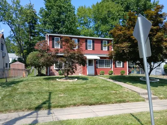 Mr.Cheap & Neat Landscaping and Detailing Logo