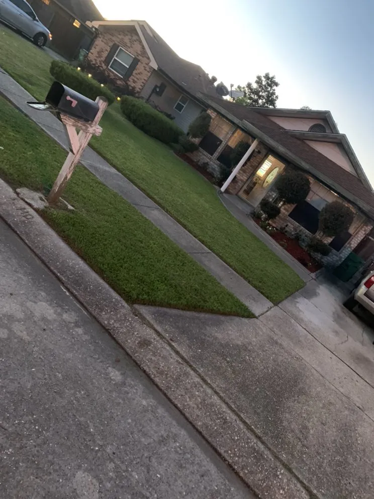 Custom landscape design for outdoor upgrades in Marrero, LA by Mrcutalot