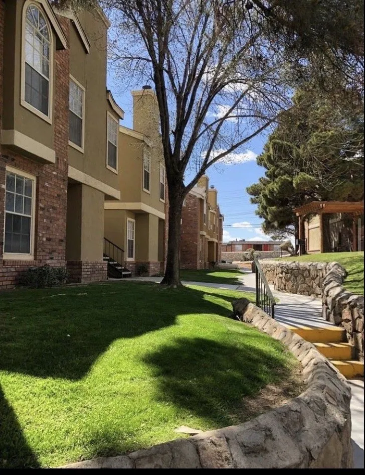 Professional lawn mowing service in El Paso, TX by MRD Irrigation & Landscaping