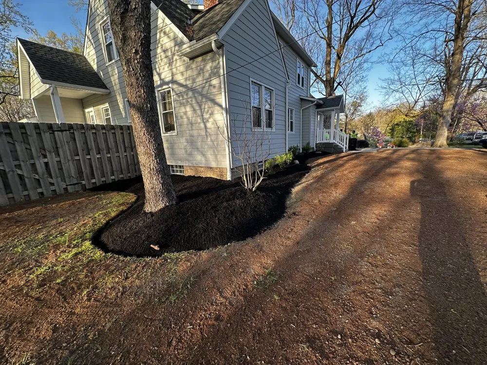 Local yard cleanup service in Mentor, OH - MRK Landscaping & Snowplowing