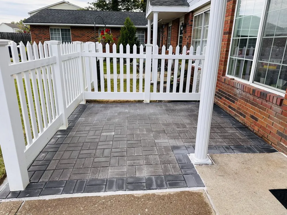 Expert garden landscaping in Mentor, OH - MRK Landscaping & Snowplowing