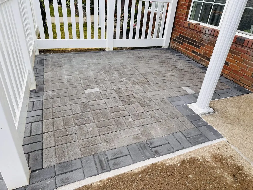 Professional outdoor landscaping in Mentor, OH by MRK Landscaping & Snowplowing