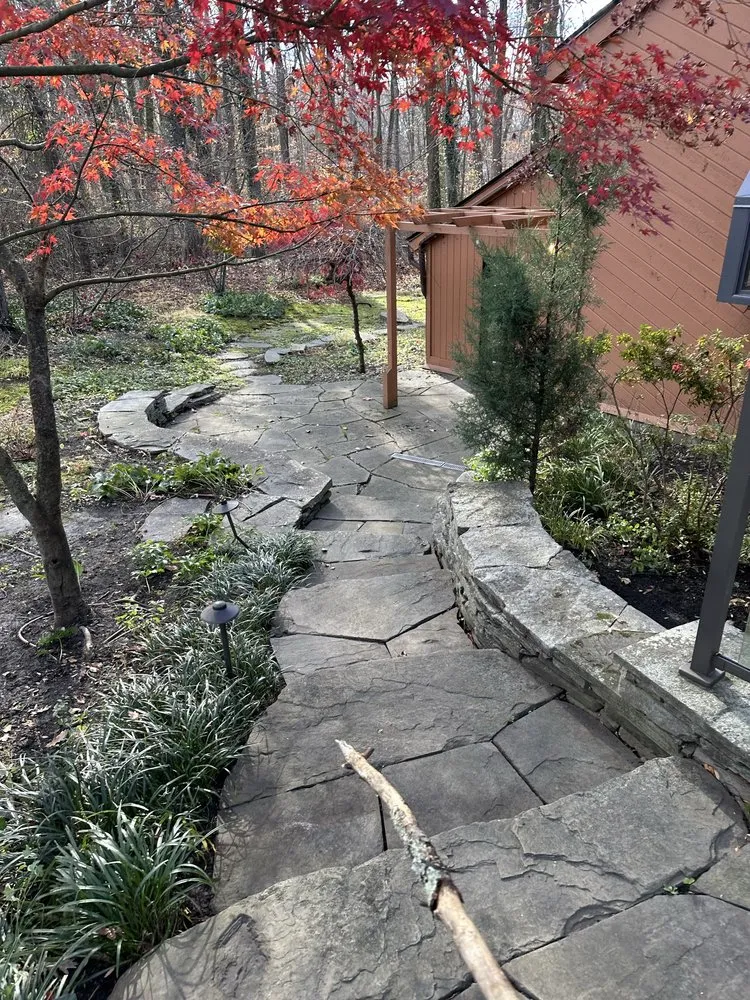 Top-rated garden landscaping experts serving Chesterfield Township, NJ - Mrozinski Landscaping and Lawn Maintenance