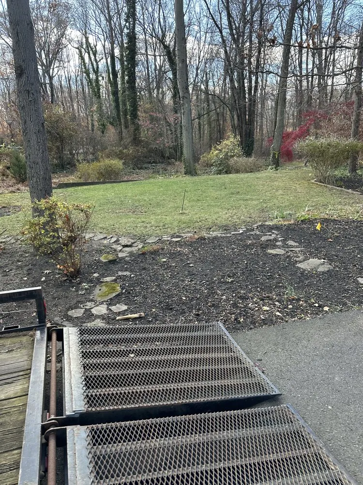 Reliable garden landscaping experts serving Chesterfield Township, NJ - Mrozinski Landscaping and Lawn Maintenance