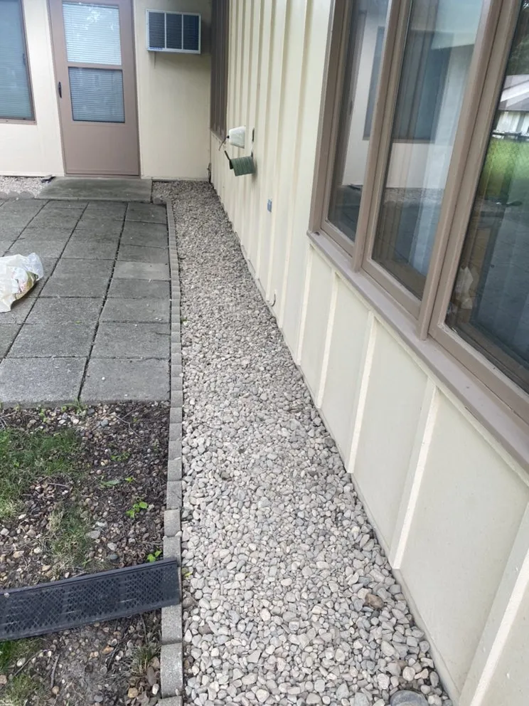 Local yard maintenance experts serving Grandview, MO - Márquez land care