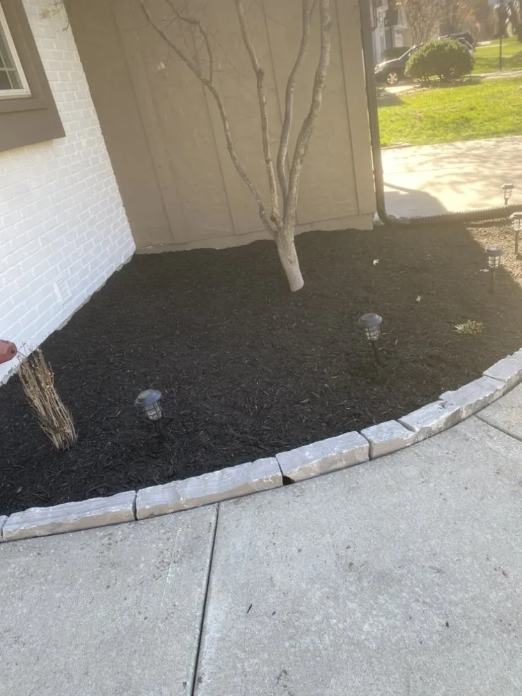 Reliable landscape design for residential properties in Grandview, MO by Márquez land care