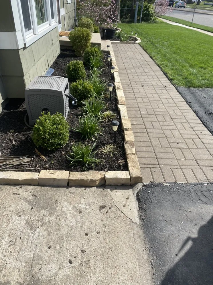 Reliable landscape installation experts serving Grandview, MO - Márquez land care