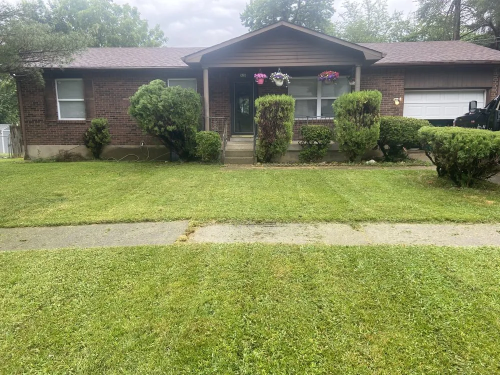 Professional outdoor landscaping in Radcliff, KY by Mrs C’s Landscaping and Yard Maintenance