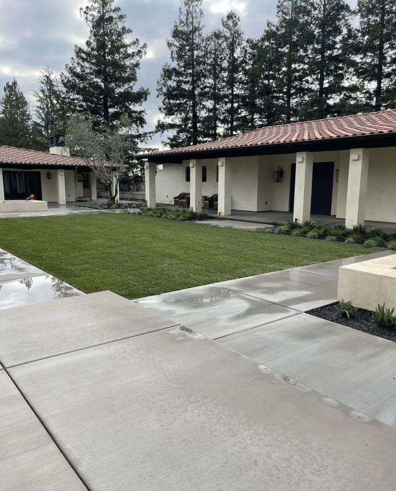 Reliable yard cleanup service experts serving Riverbank, CA - M&R’s Landscaping and Tree Service Masters
