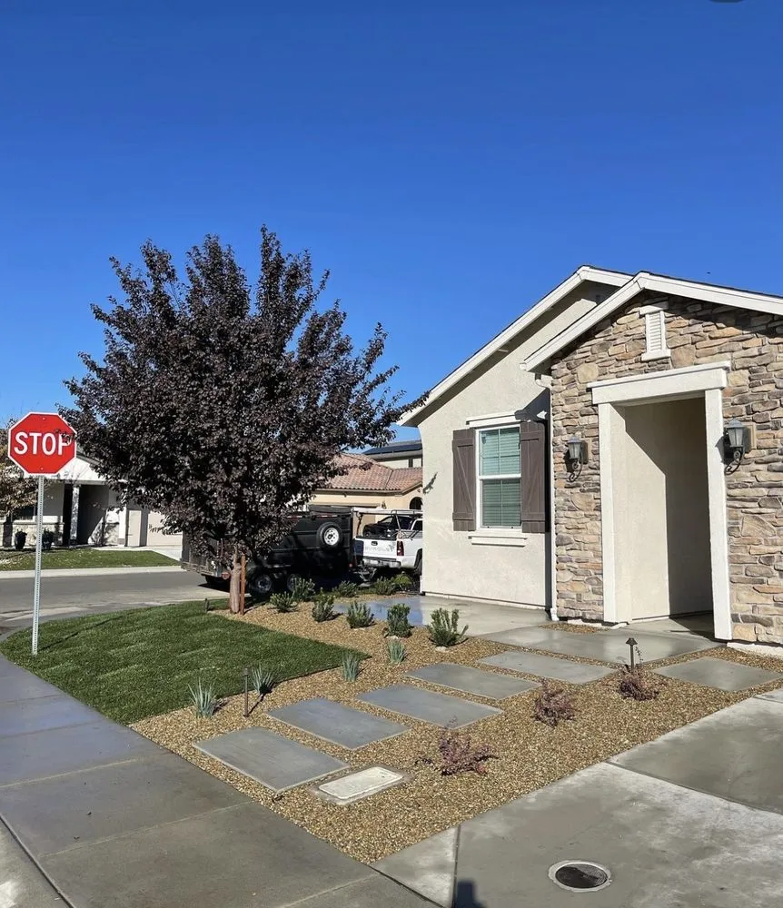 Professional residential landscaping in Riverbank, CA - M&R’s Landscaping and Tree Service Masters