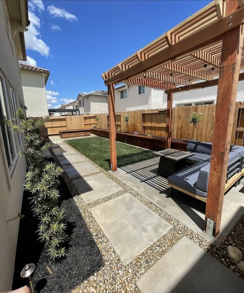 Affordable garden landscaping experts serving Riverbank, CA - M&R’s Landscaping and Tree Service Masters