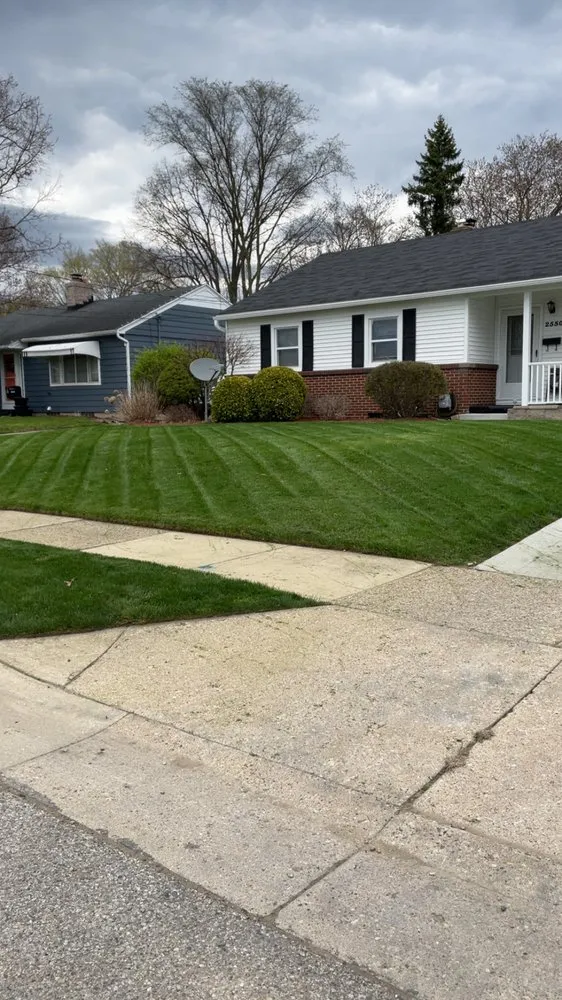 Custom lawn care service in Grand Rapids, MI by MRV Landscaping