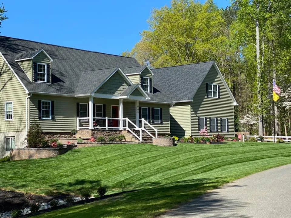 Professional garden landscaping with custom design in LaPlata, MD by Mrw Lawns