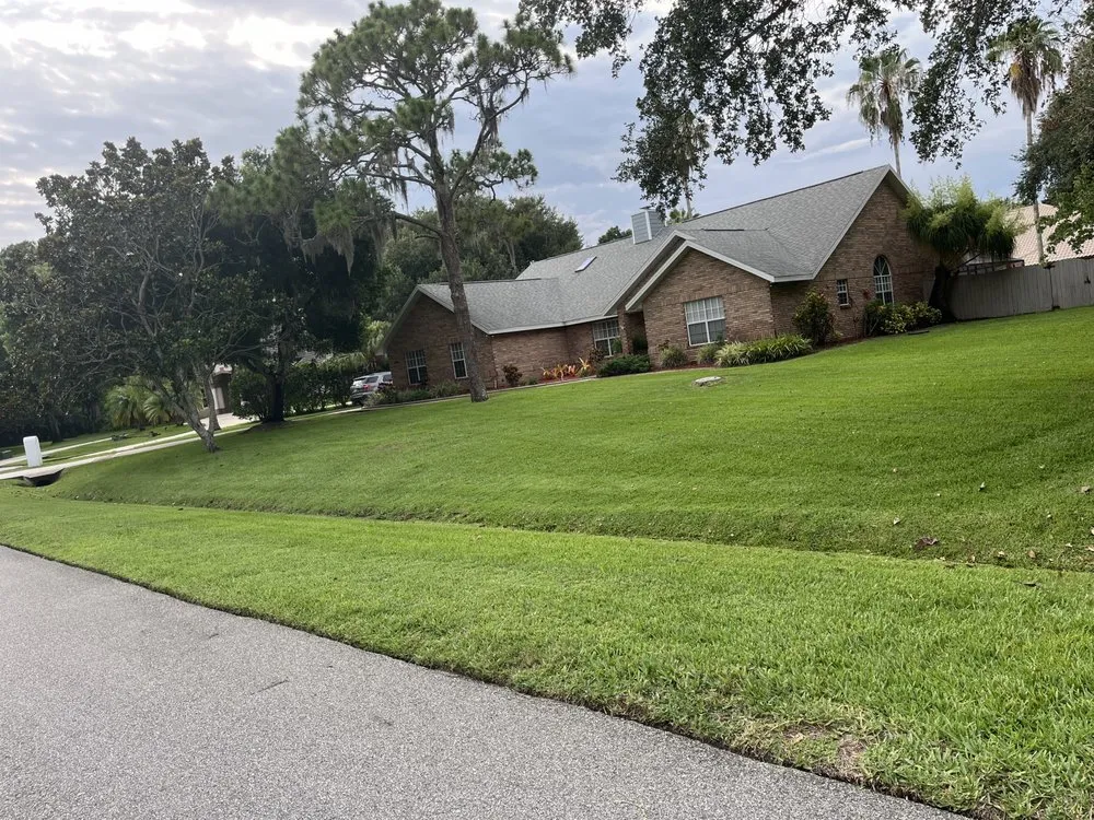 Local landscaping services experts serving Melbourne, FL - Ms Lawn Barber