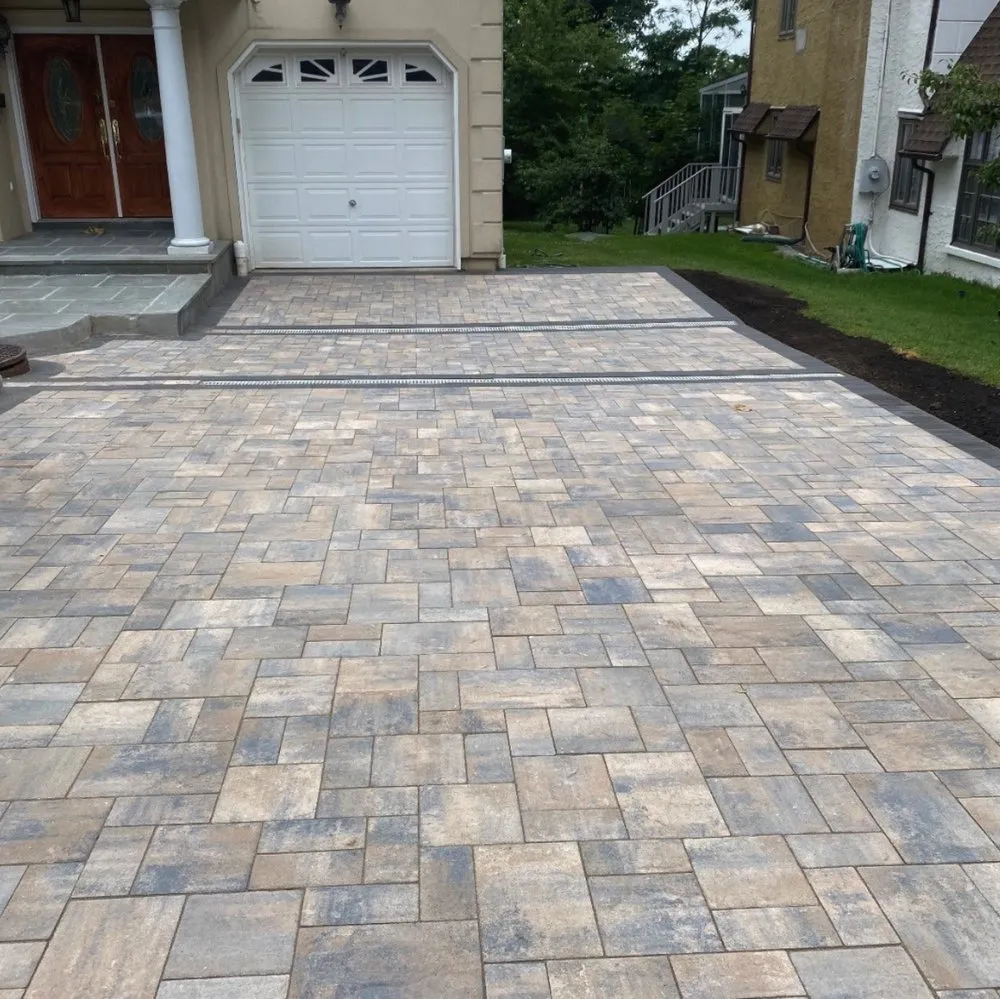 Expert lawn care service experts serving Rockville Centre, NY - MSO Group NY