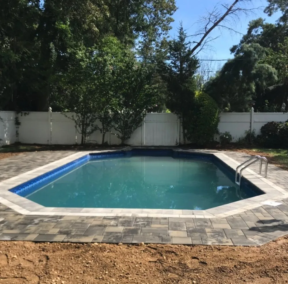 Expert yard maintenance in Rockville Centre, NY by MSO Group NY