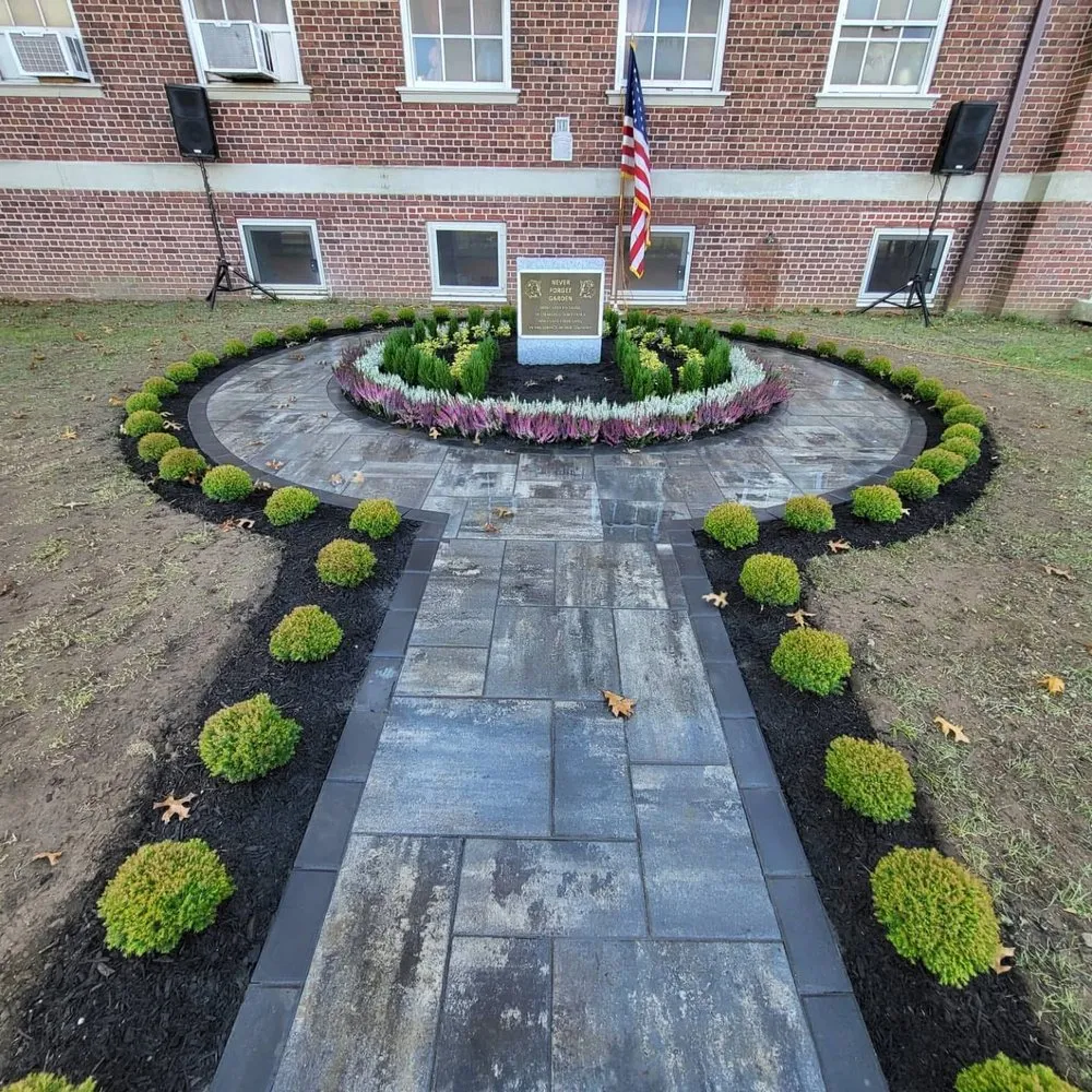 Custom lawn mowing service experts serving Imperial, PA - MSR DirtWorx’s