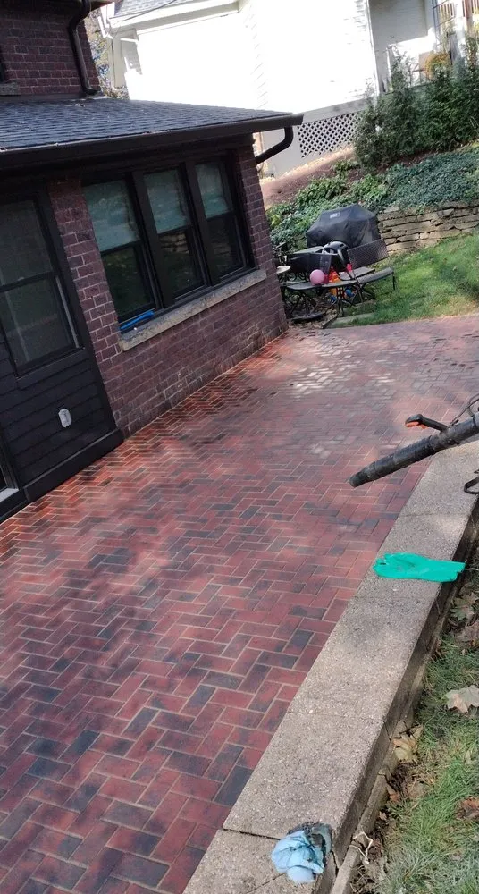 Affordable garden landscaping for residential properties in Pittsburgh, PA by MSS Landscaping