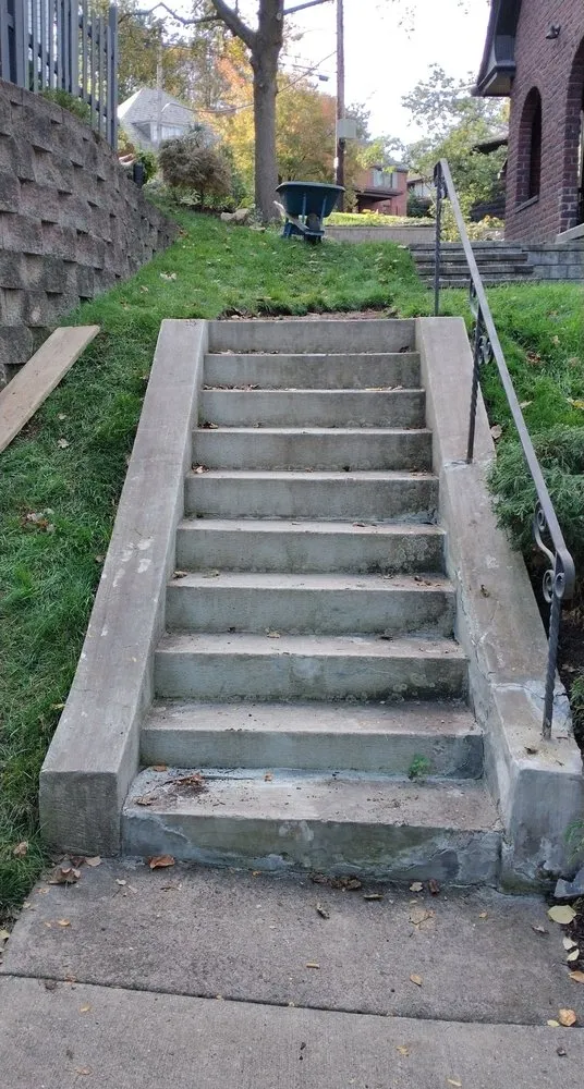 Trusted landscape installation for residential properties in Pittsburgh, PA by MSS Landscaping