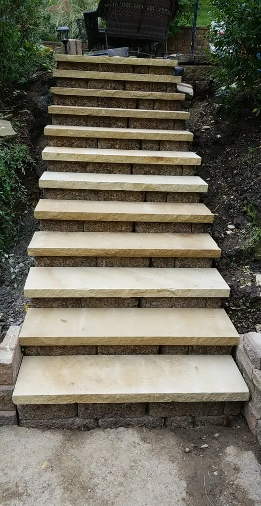 Expert outdoor landscaping in Pittsburgh, PA - MSS Landscaping