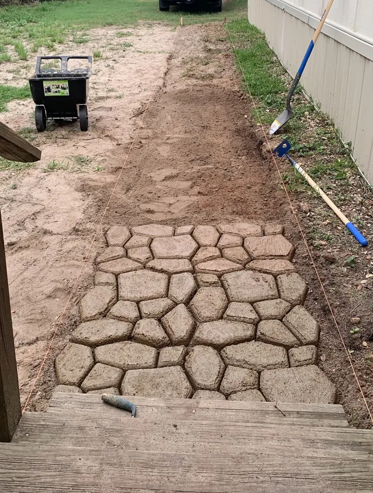 Professional residential landscaping in Cuero, TX by MSS Services